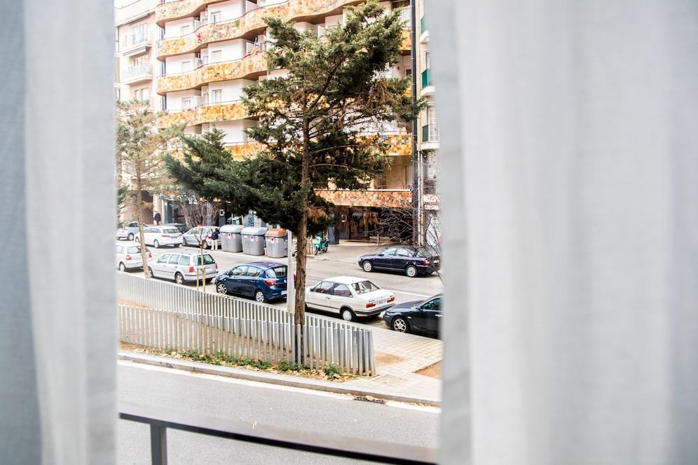 برشلونة بيوت شبابية سانت جوردي سارجادا فاميليا المظهر الخارجي الصورة
